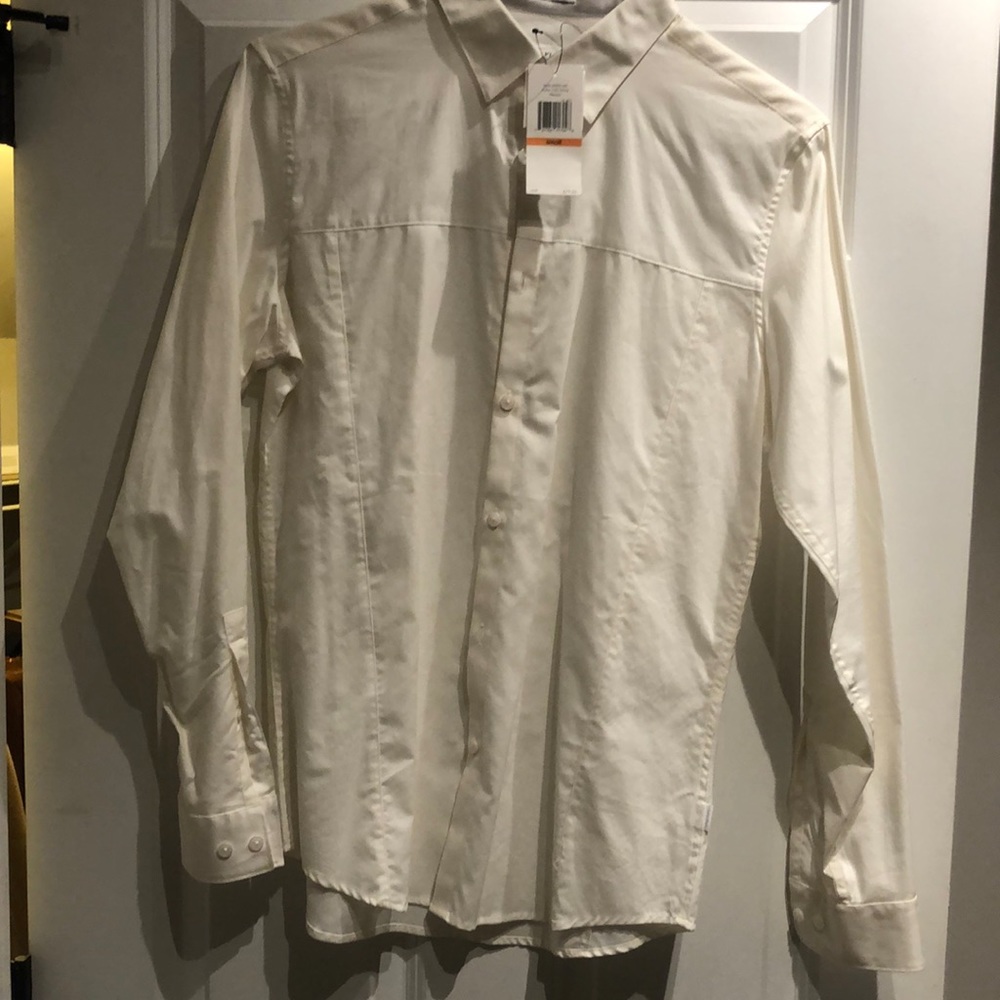 Calvin Klein slim fit highly detailed casual dress shirt